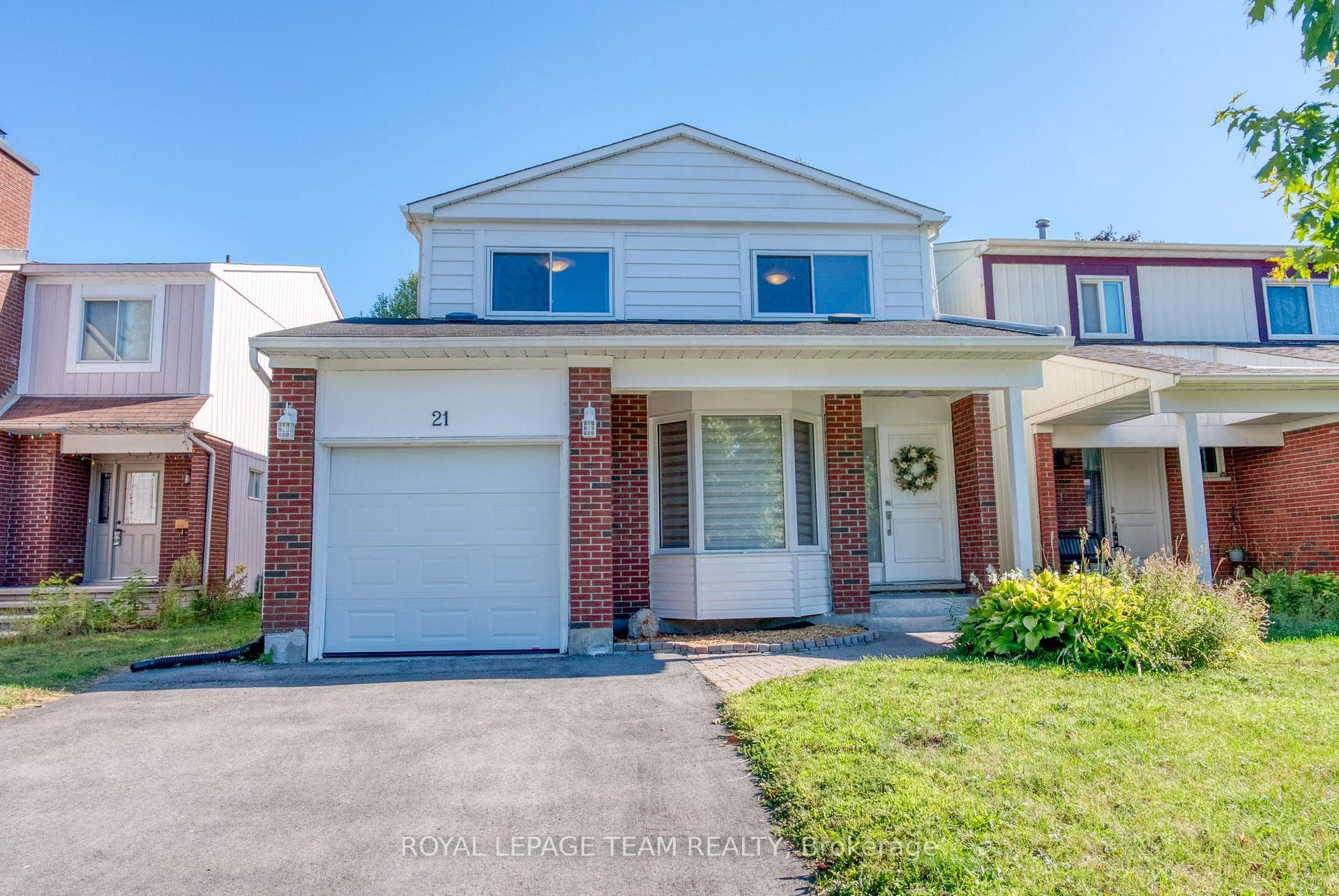 21 Equestrian Drive photo 2