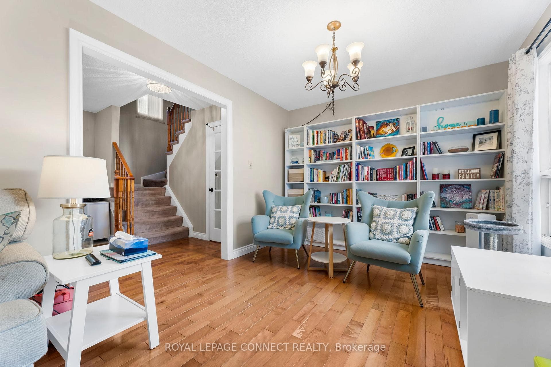 74 Wright Crescent photo 11