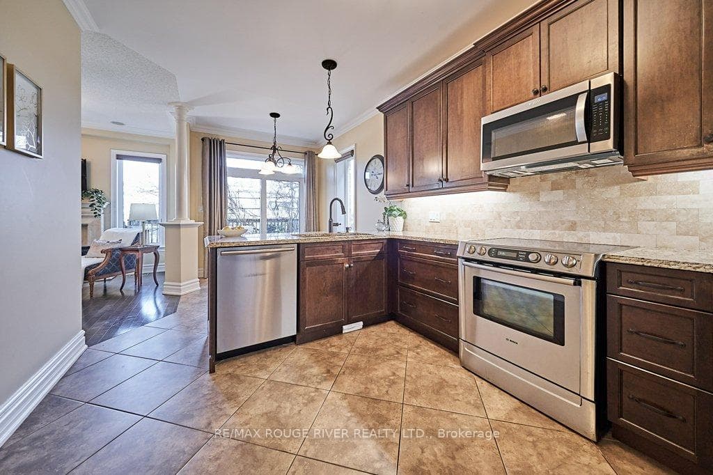 405 Harris Street photo 24