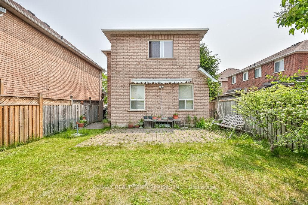 3 Jack Kenny Court photo 29