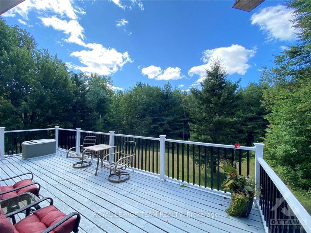 575 BURNSTOWN Road photo 19