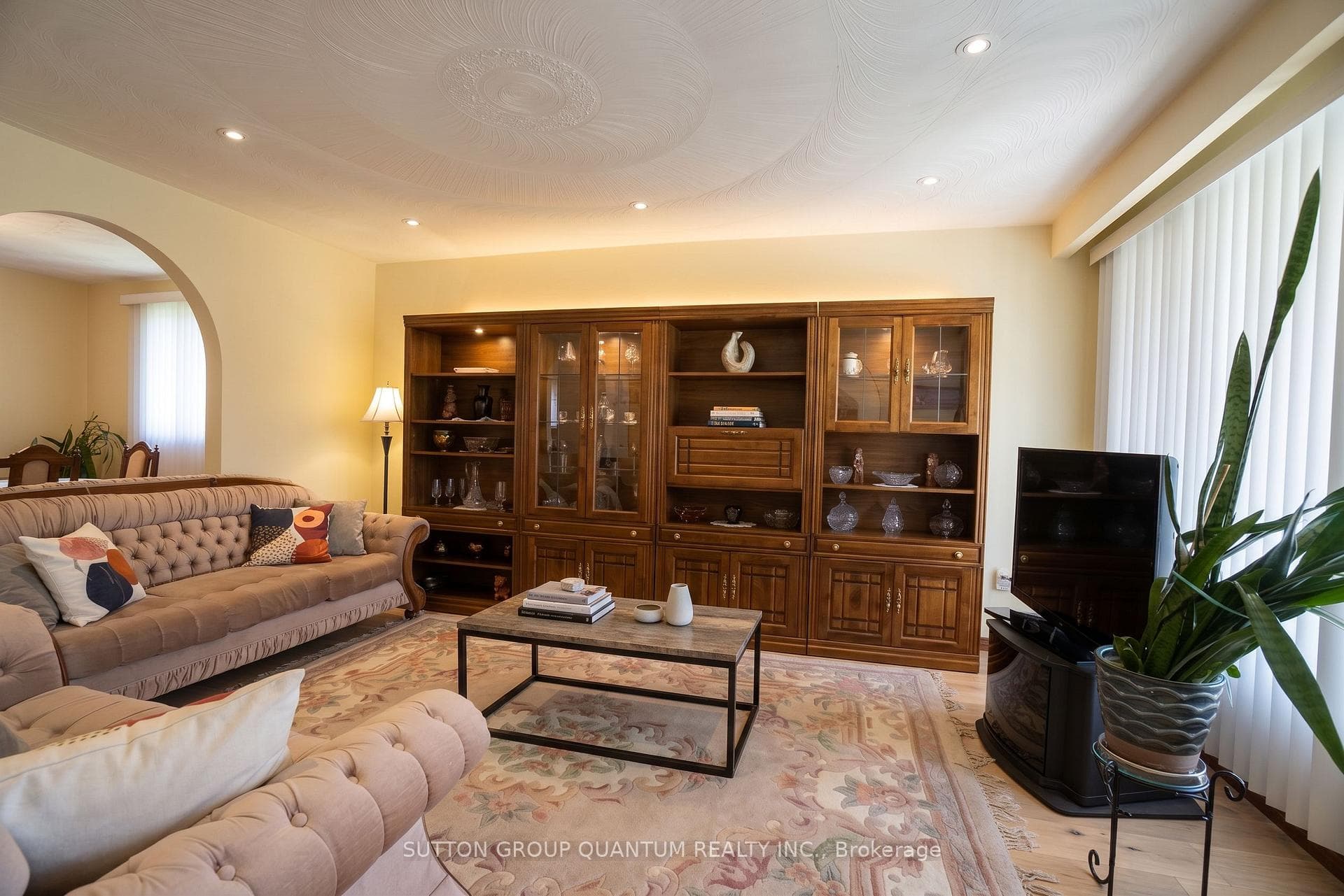 129 Margaret Avenue photo 9
