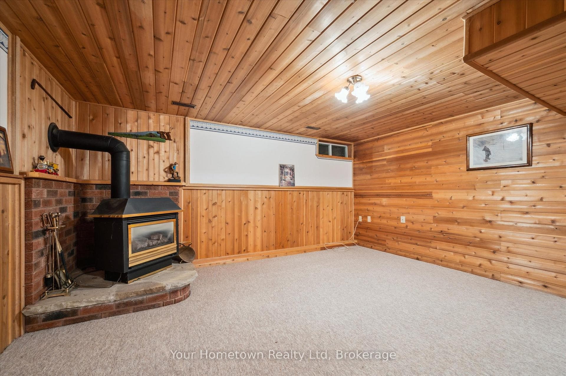 180 Millford Crescent photo 28