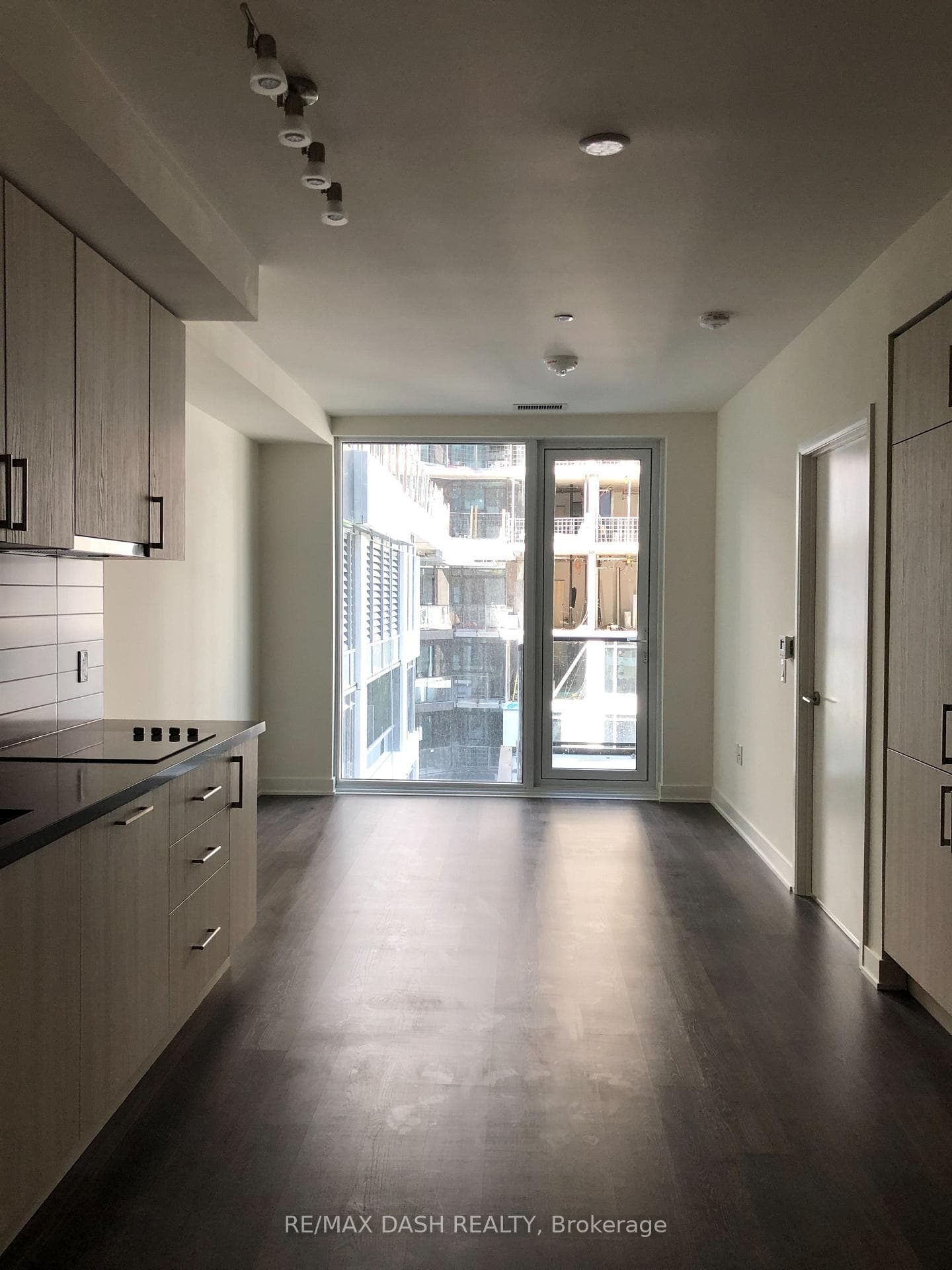 576 Front Street Unit 815E photo 15