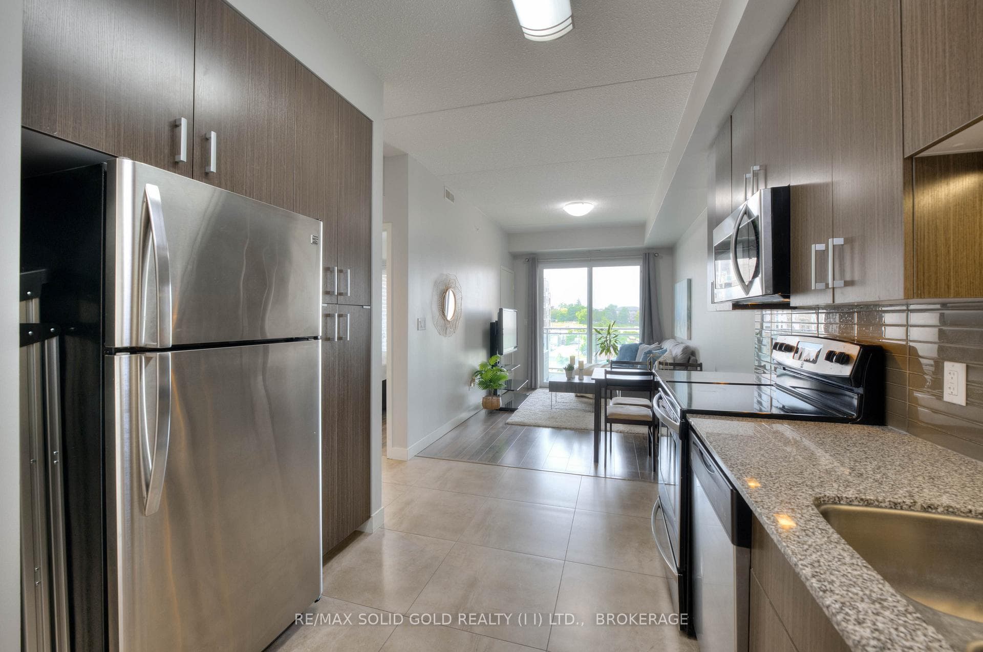 62 BALSAM Street Unit B407 photo 17