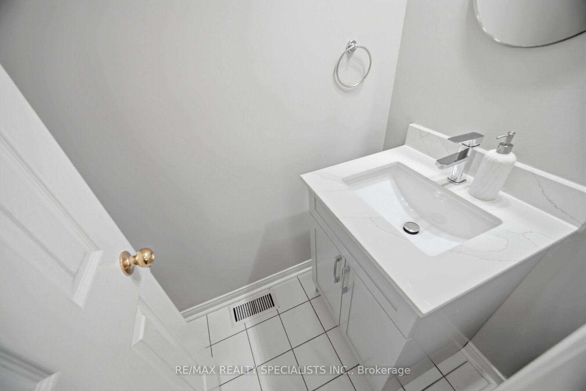 5230 Glen Erin Drive Unit 119 photo 22