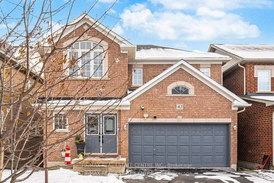 42 Sedgewick Circle photo 1