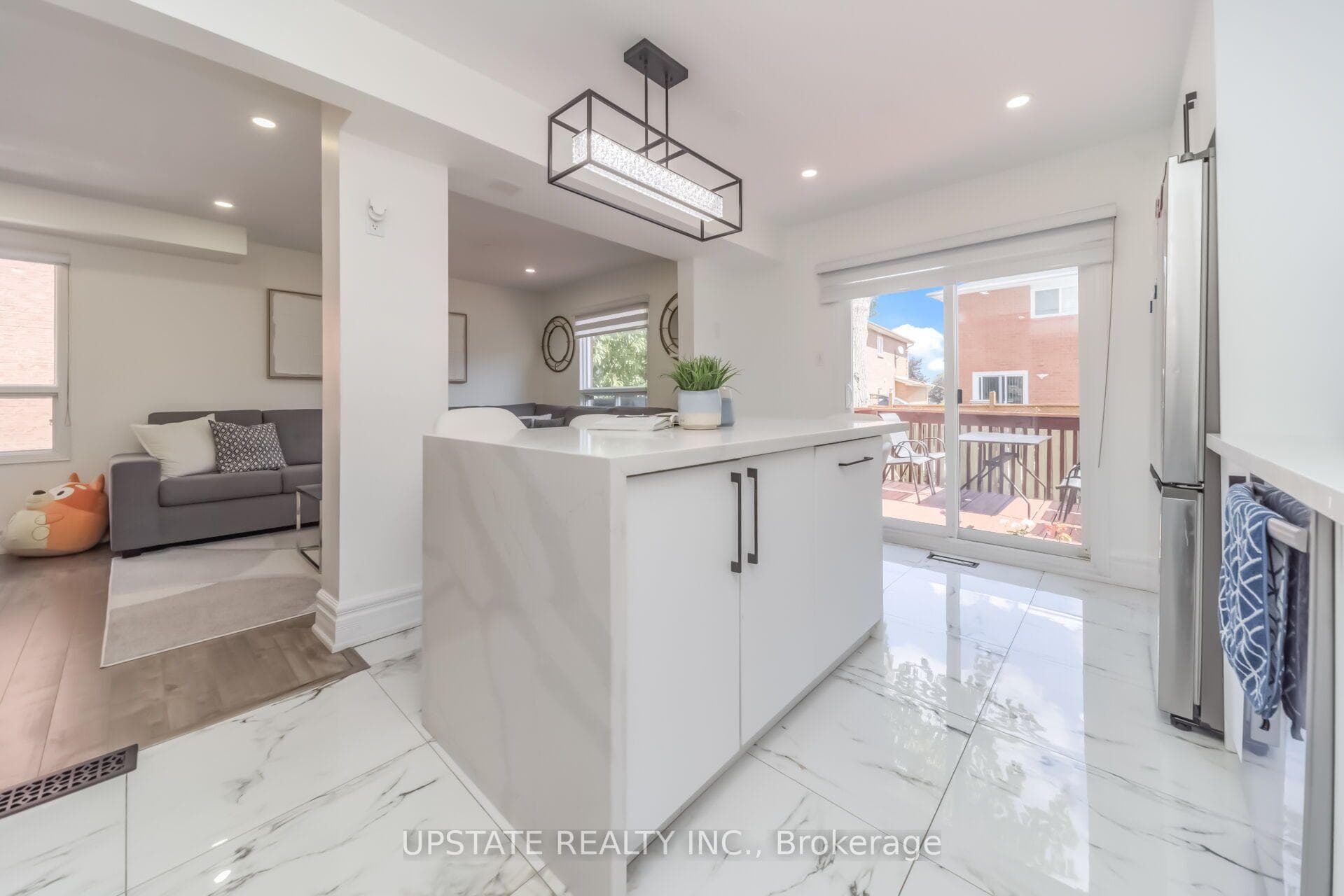 145 Valonia Drive photo 15