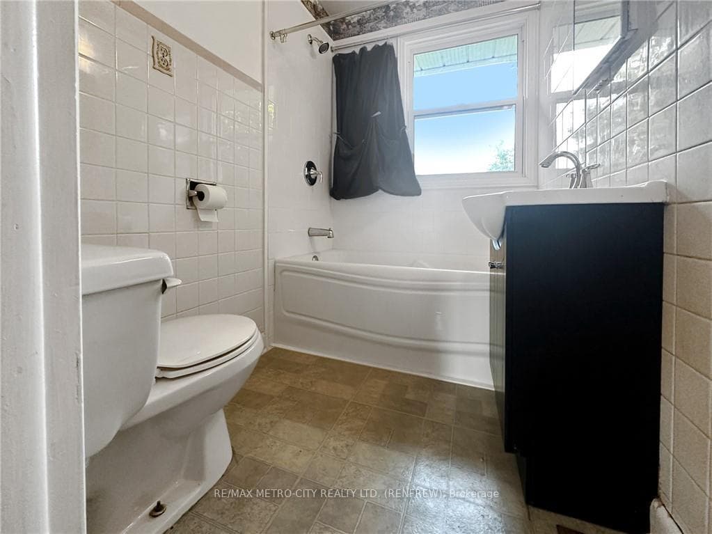 39 WABALAC Drive photo 17