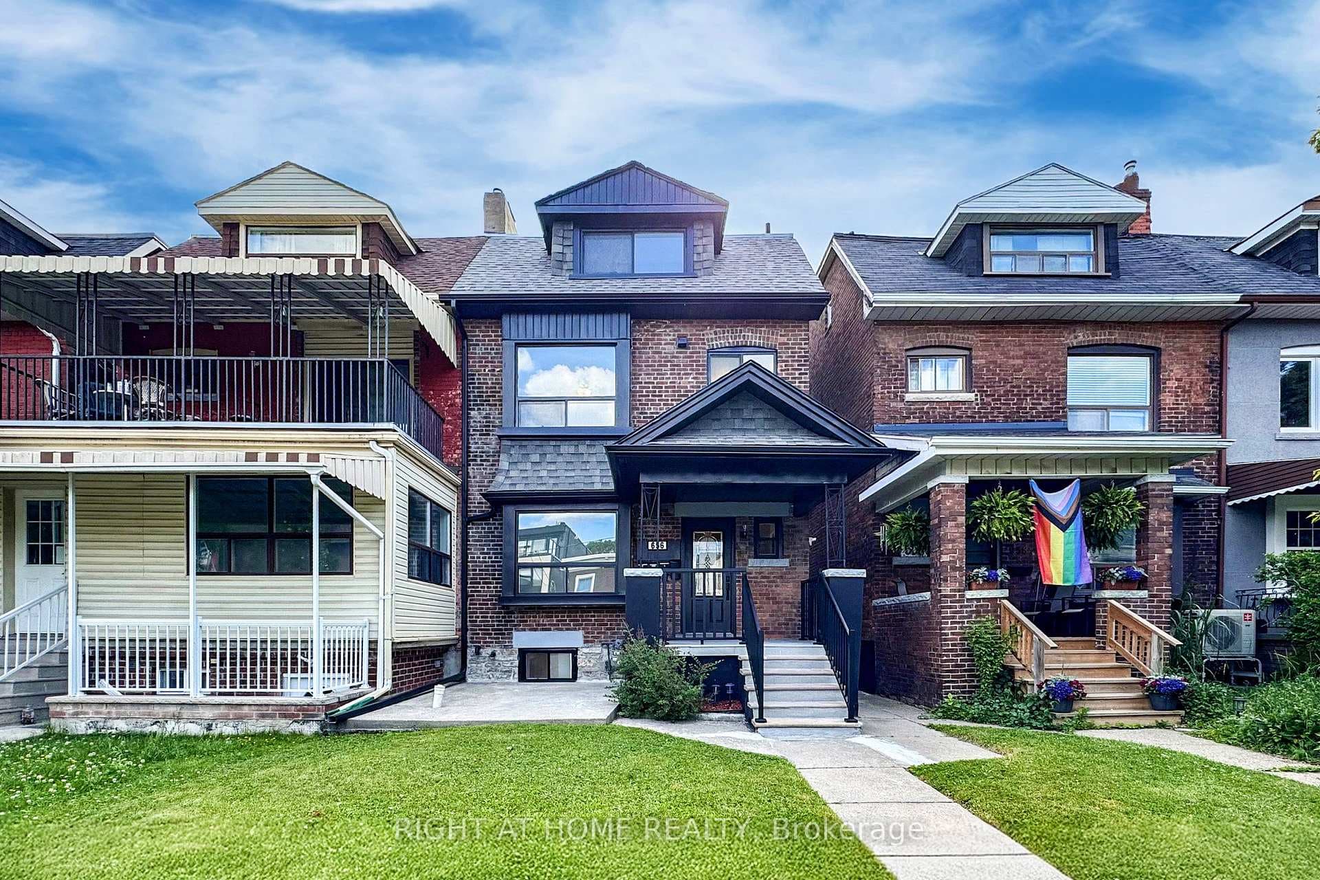656 Crawford Street Unit 1 photo 1