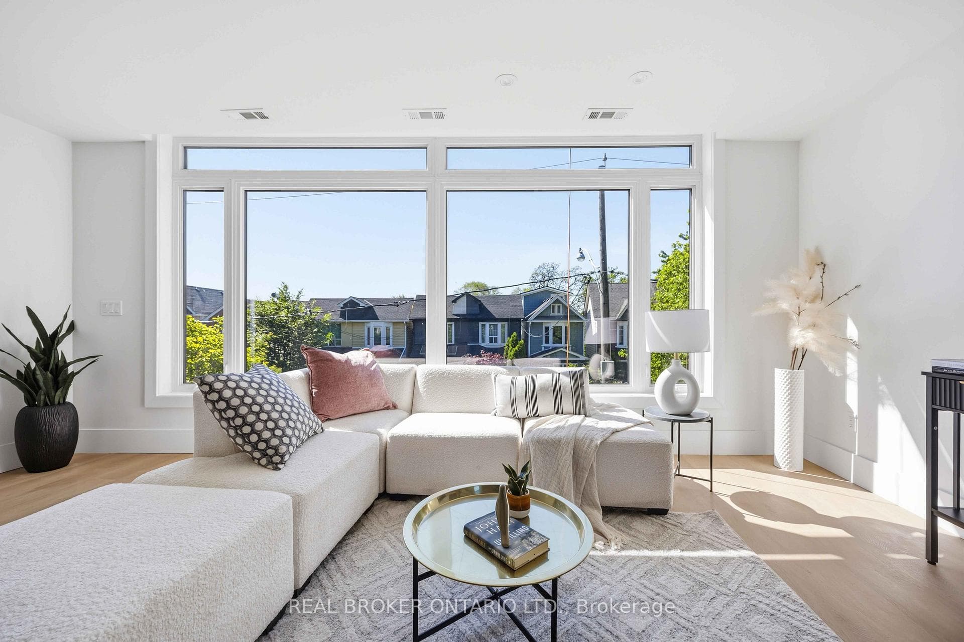 102 Boultbee Avenue Unit D photo 16