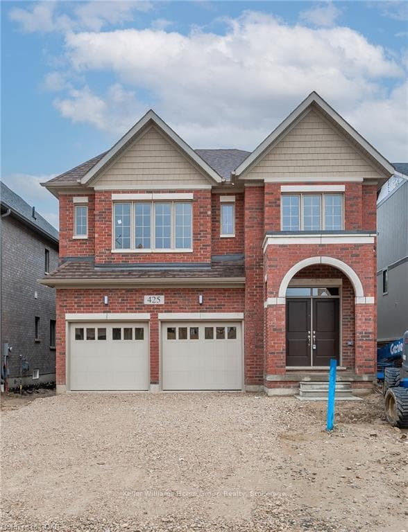 425 ADELAIDE Street photo 1