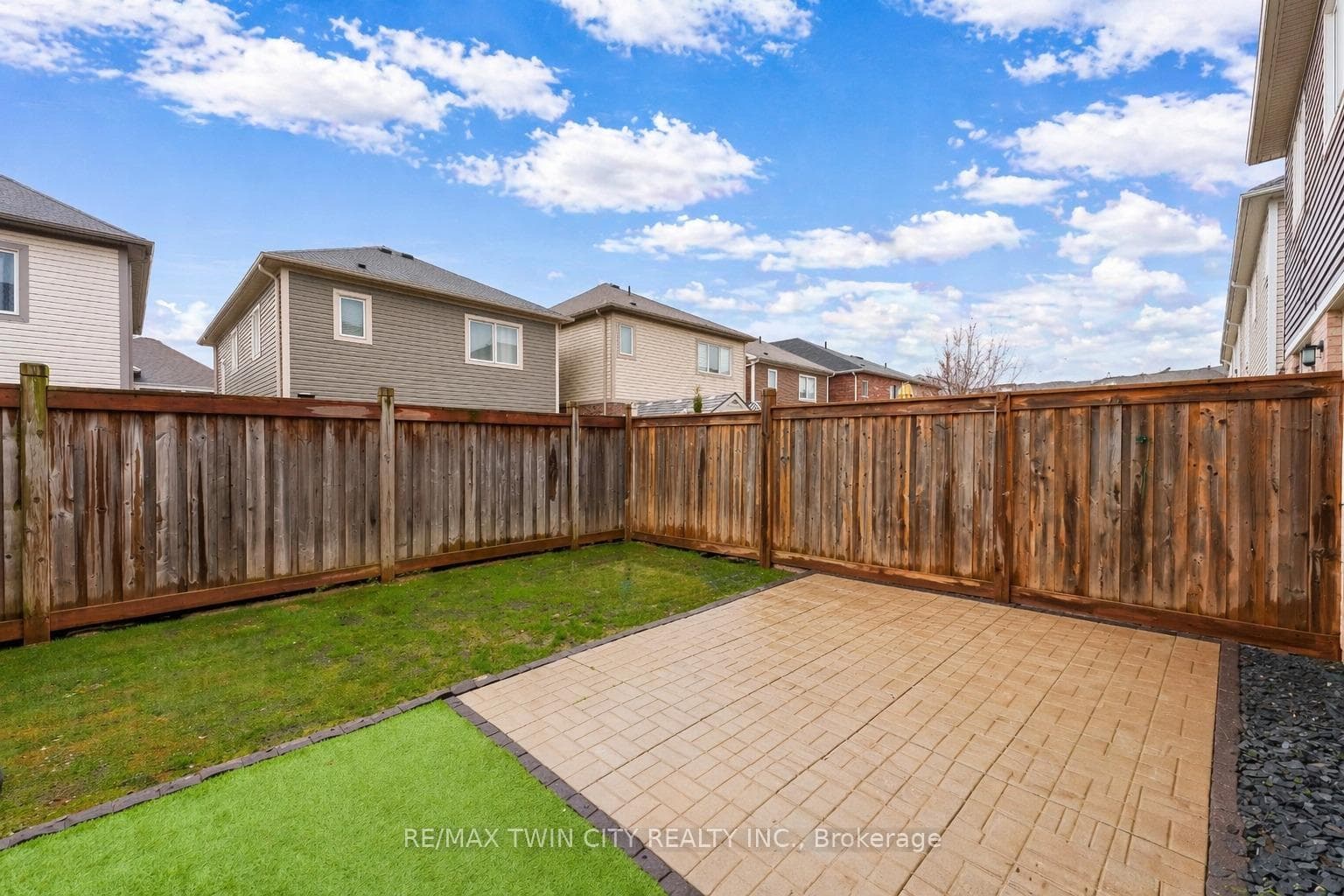 21 POSTMASTER Drive photo 27