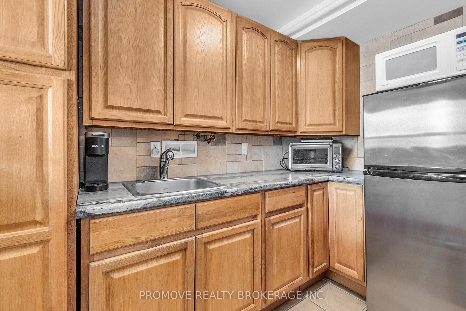588 Willow Road photo 26