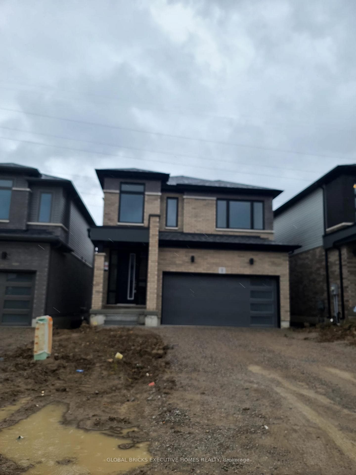 11 Poett Avenue photo 23