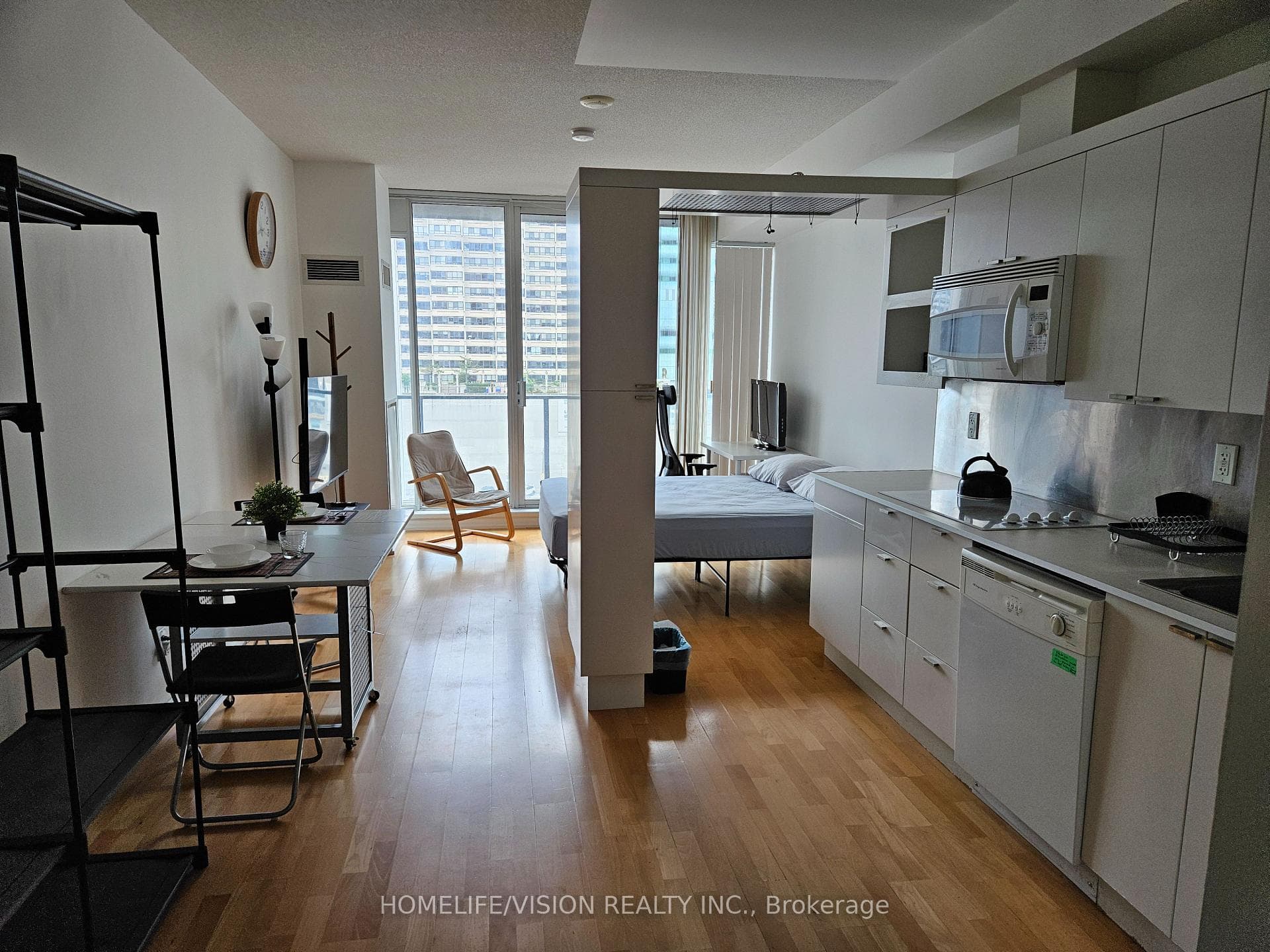 111 Elizabeth Street Unit 1128 photo 2