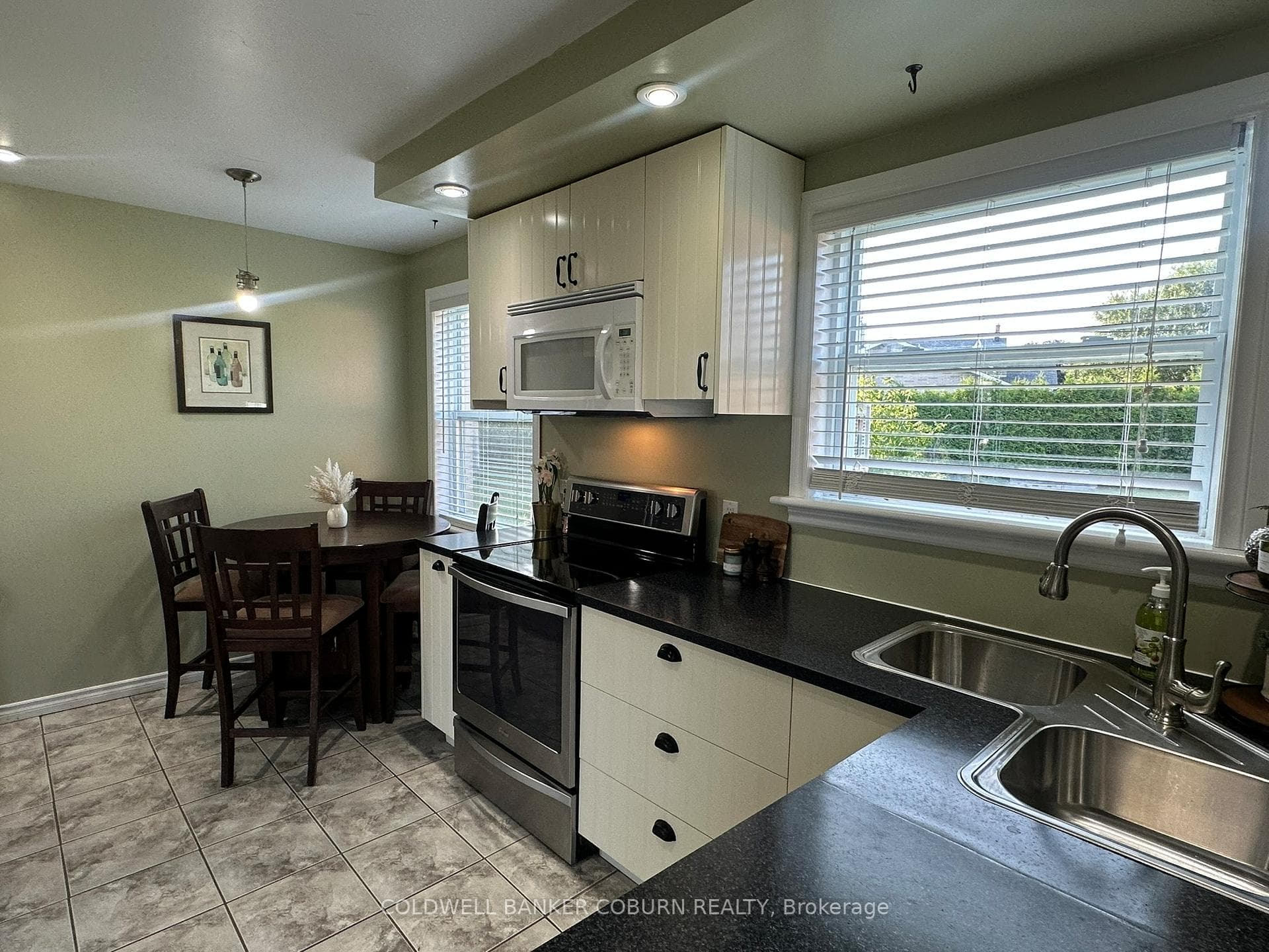 Unit 25 Kitchen