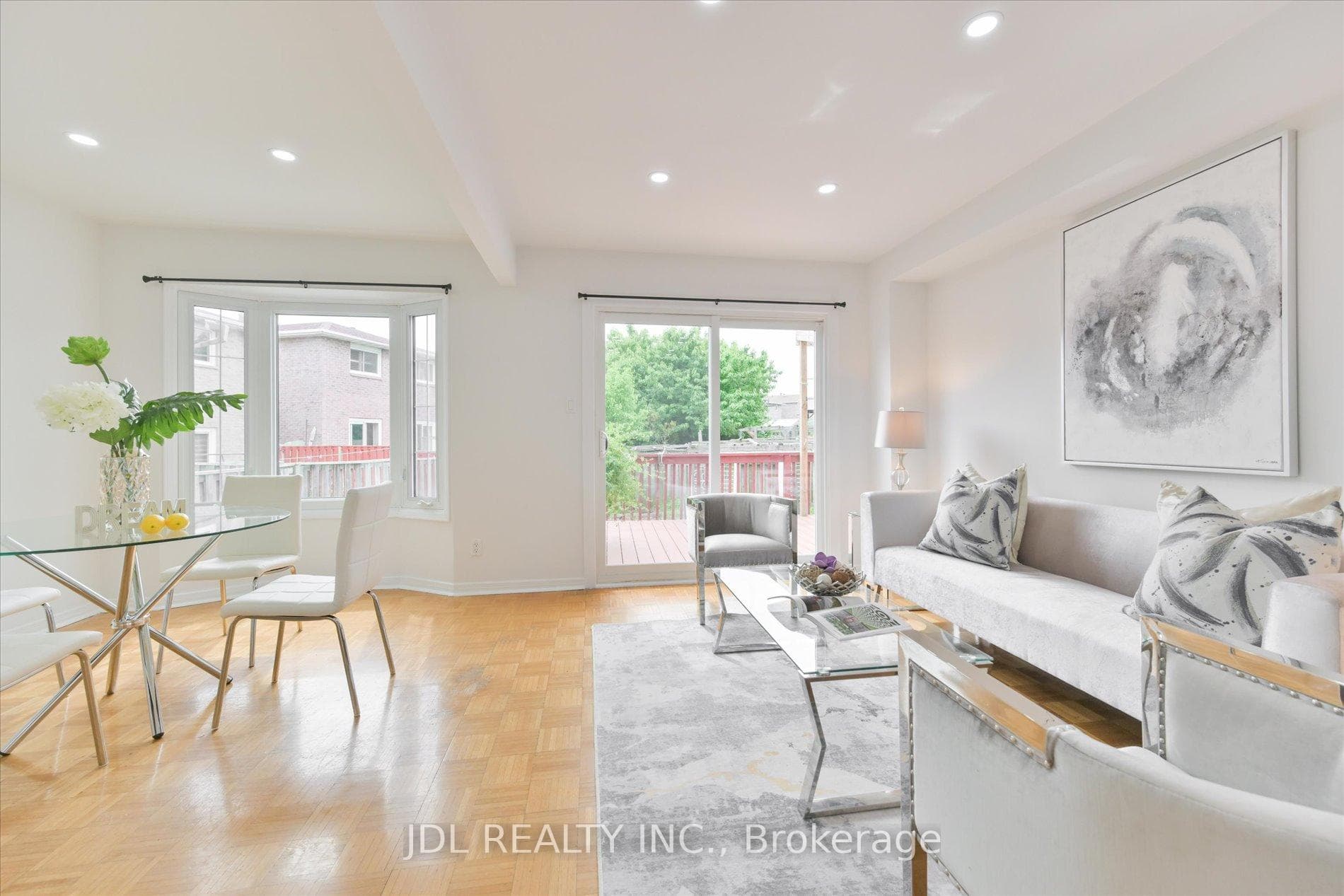 63 Silbury Drive photo 4
