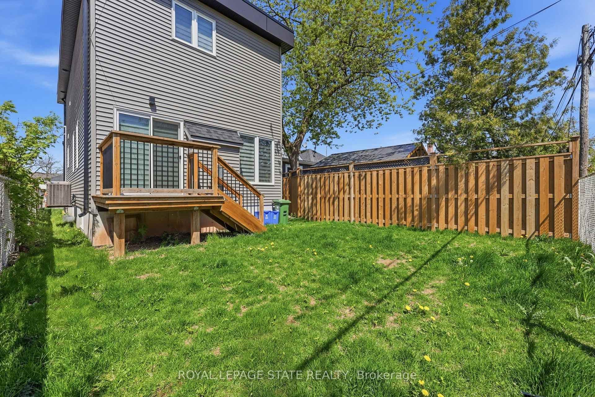 37 Delena Avenue photo 32
