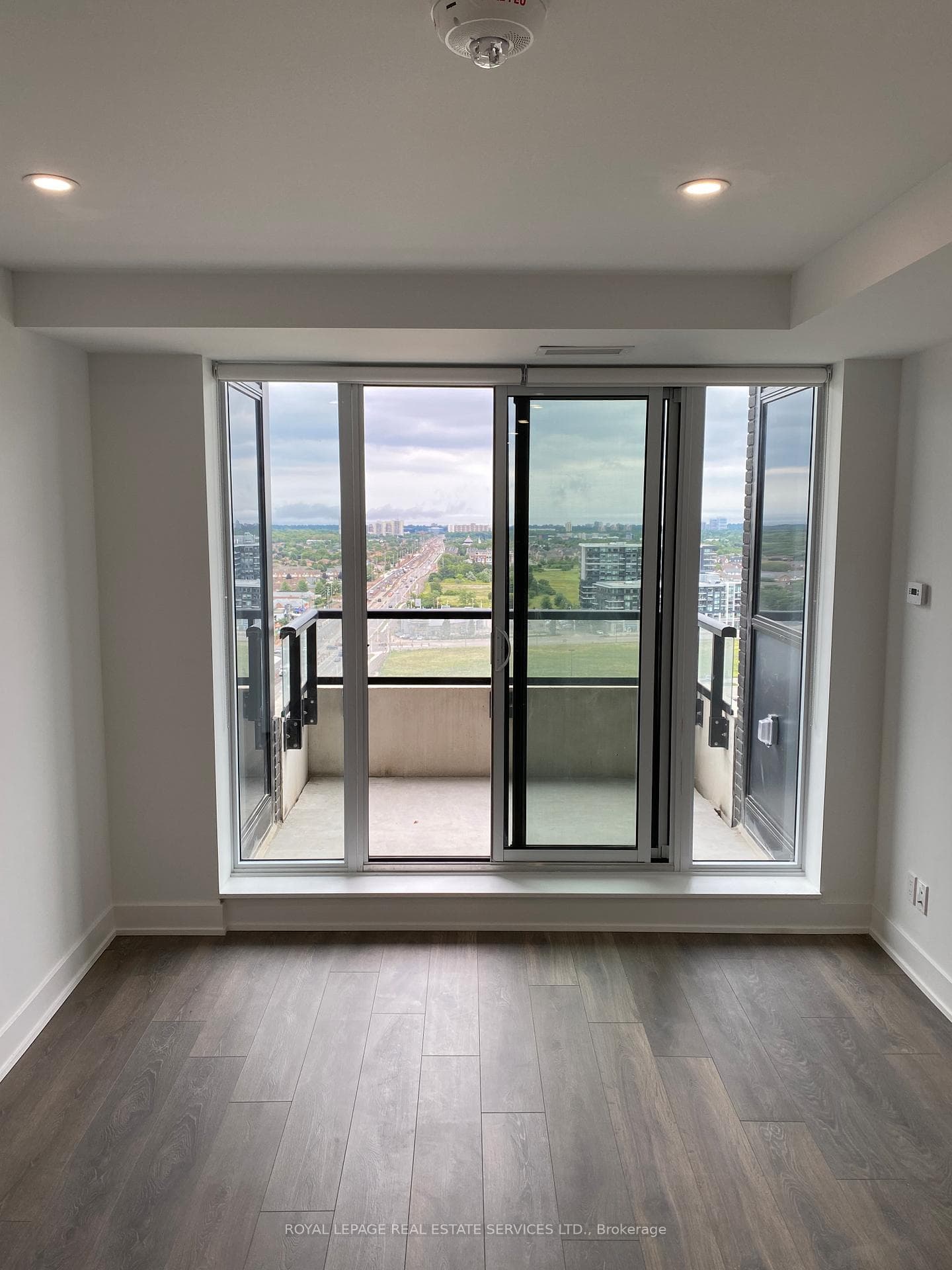 297 Oak Walk Drive Unit 1610 photo 12