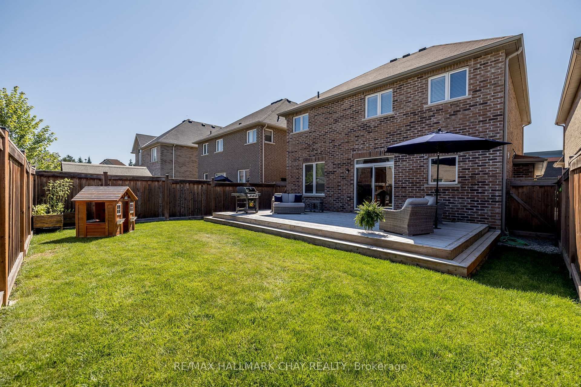 24 Gunning Crescent photo 40