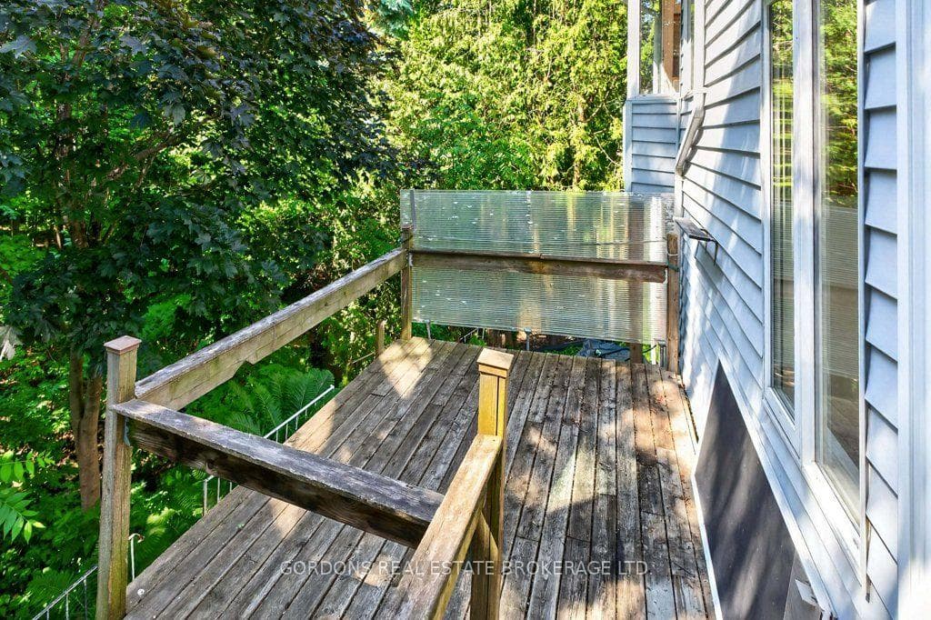 30 Limeridge Drive photo 4