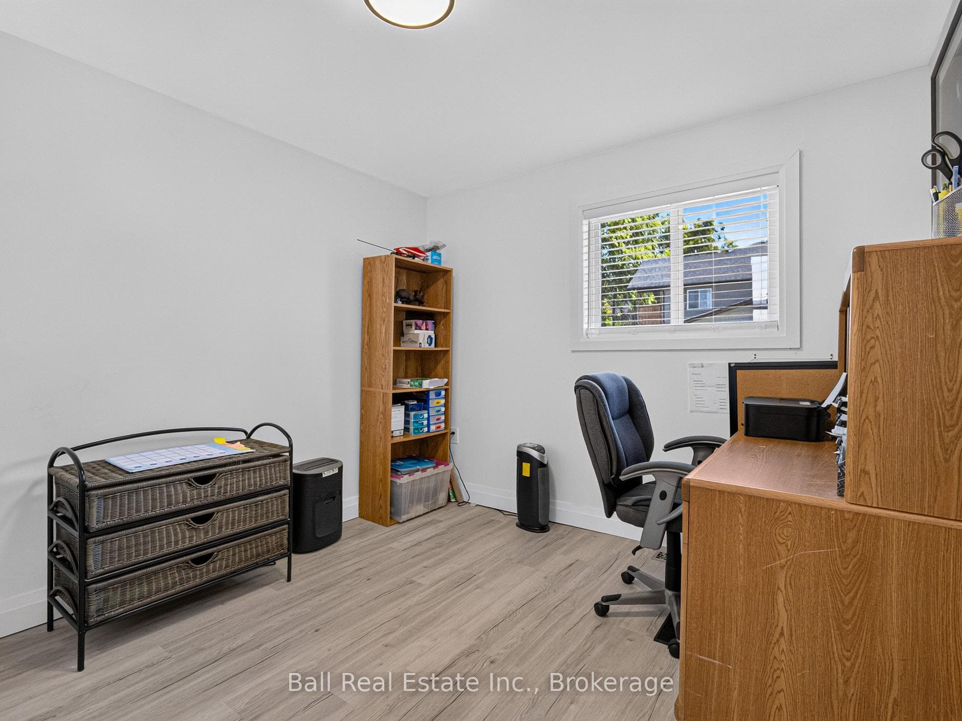 6 Ermatinger Street photo 25