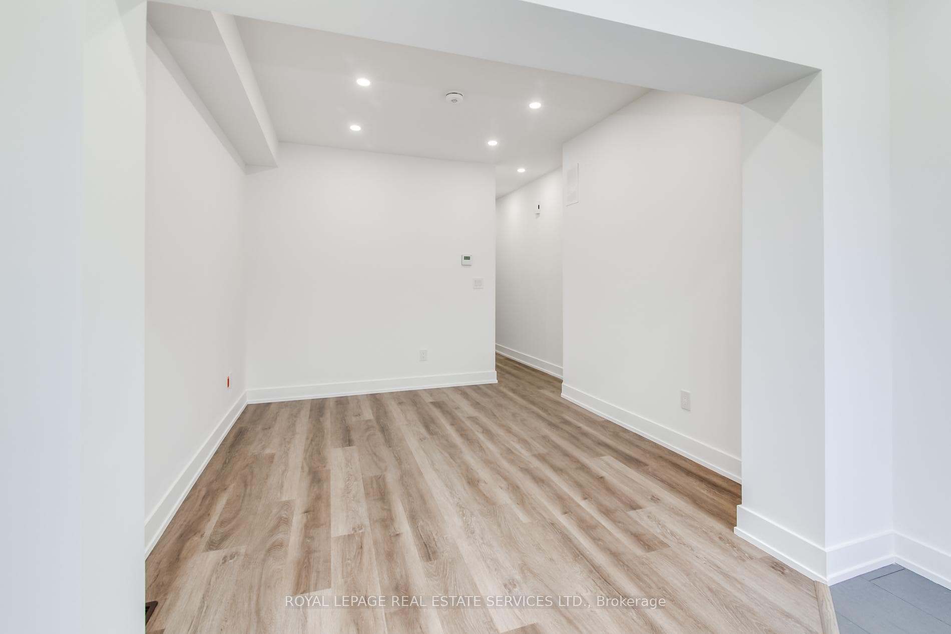 716 Logan Avenue Unit M photo 4