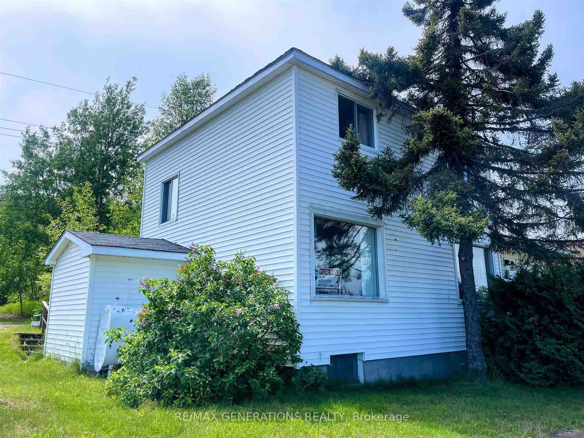 18 Ross Avenue photo 44