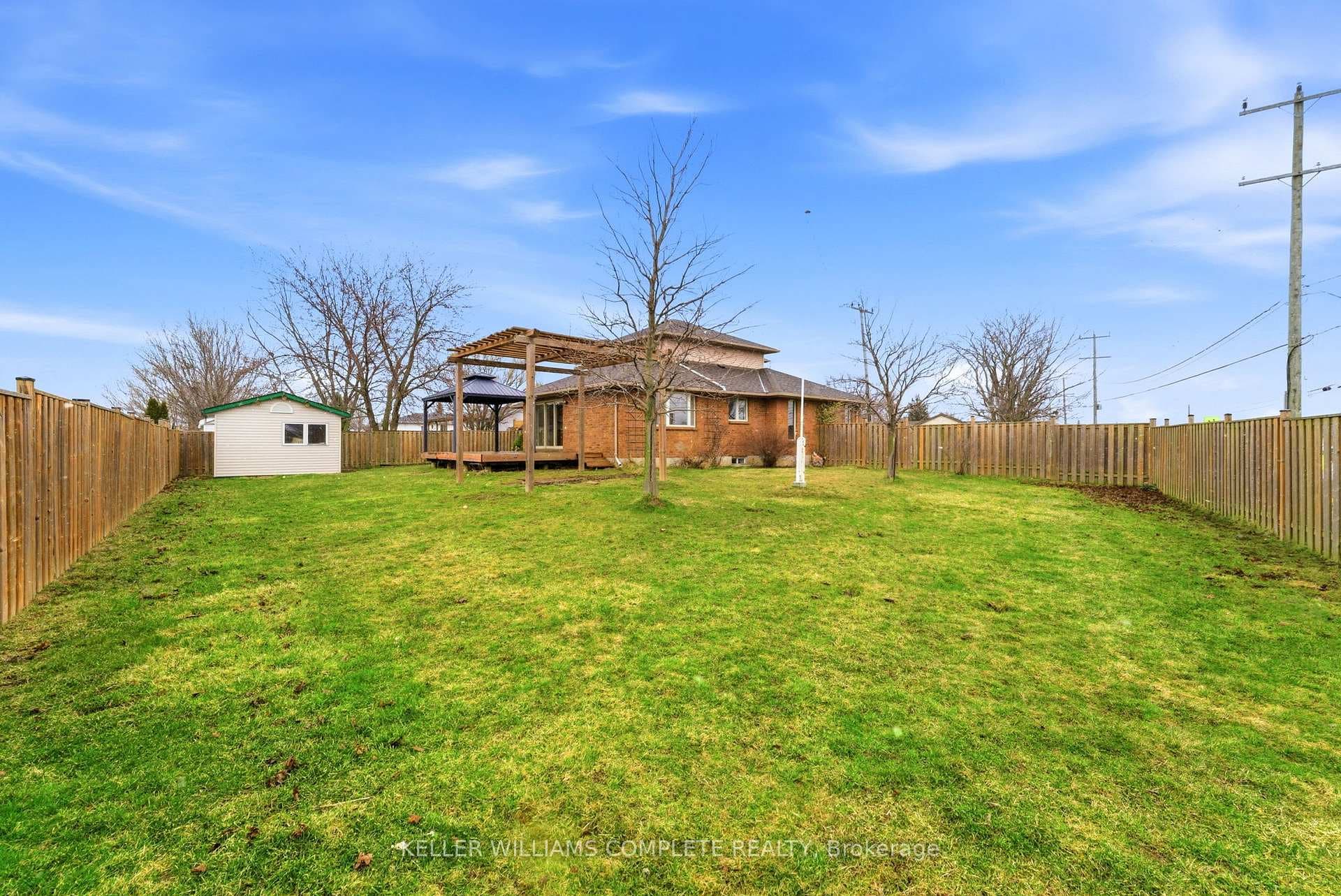 72 WADE Road photo 36