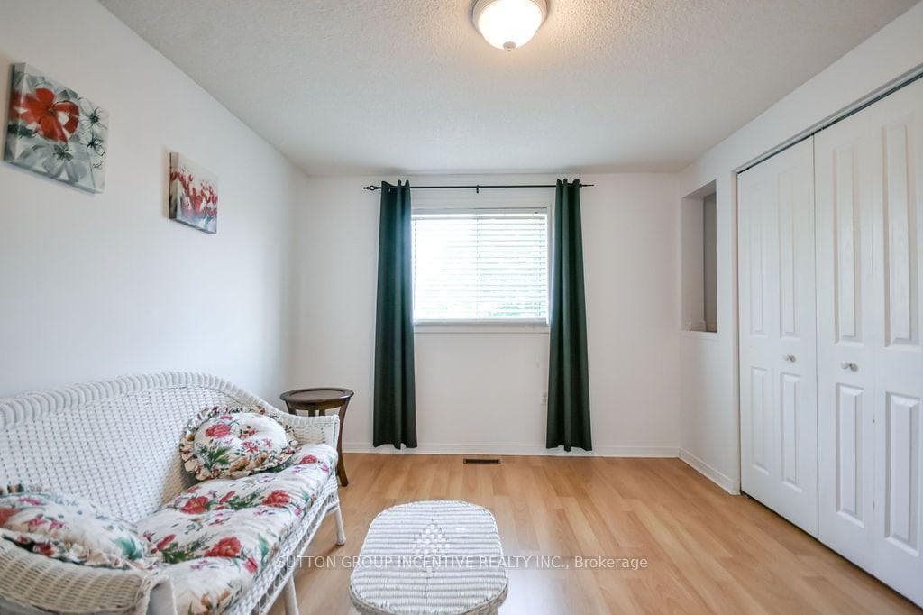 10 Palling Lane photo 30