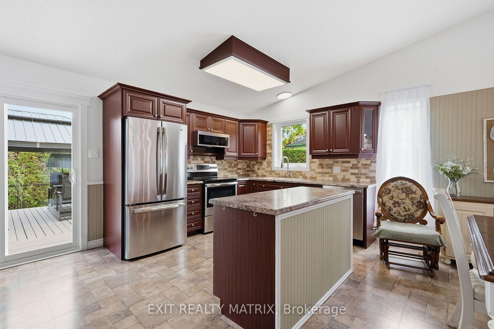 788 Joliette Street photo 12