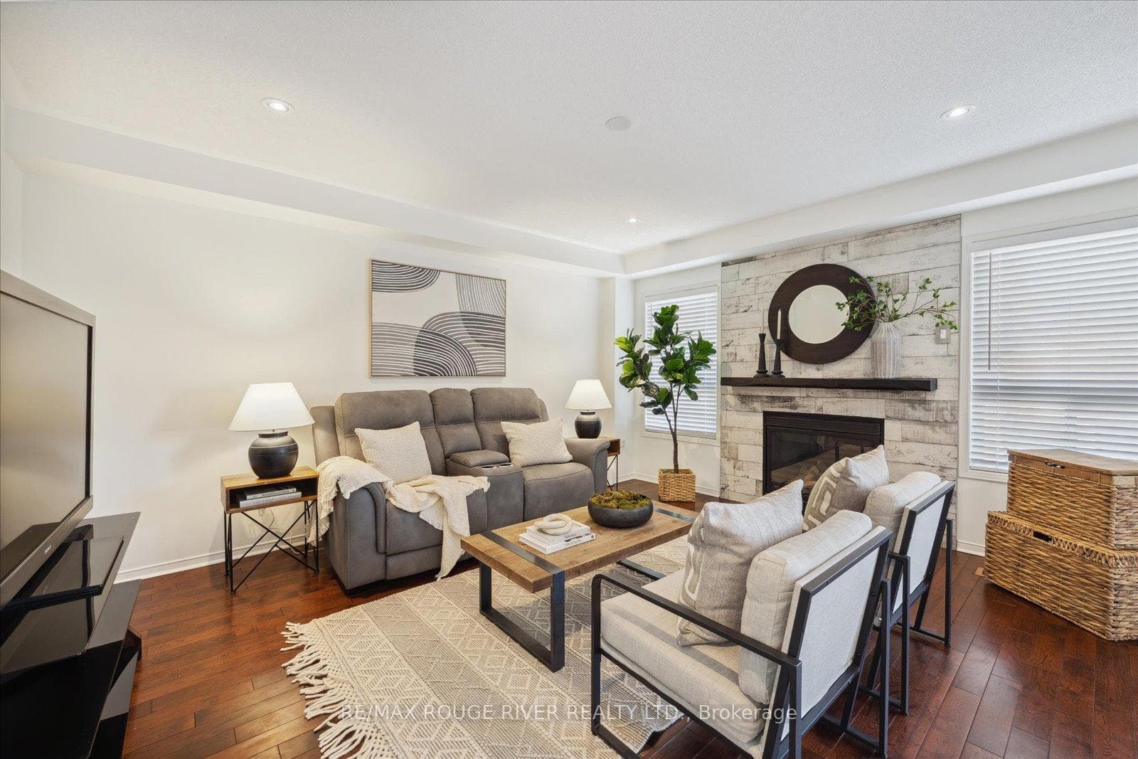 6 Waldron Court photo 14