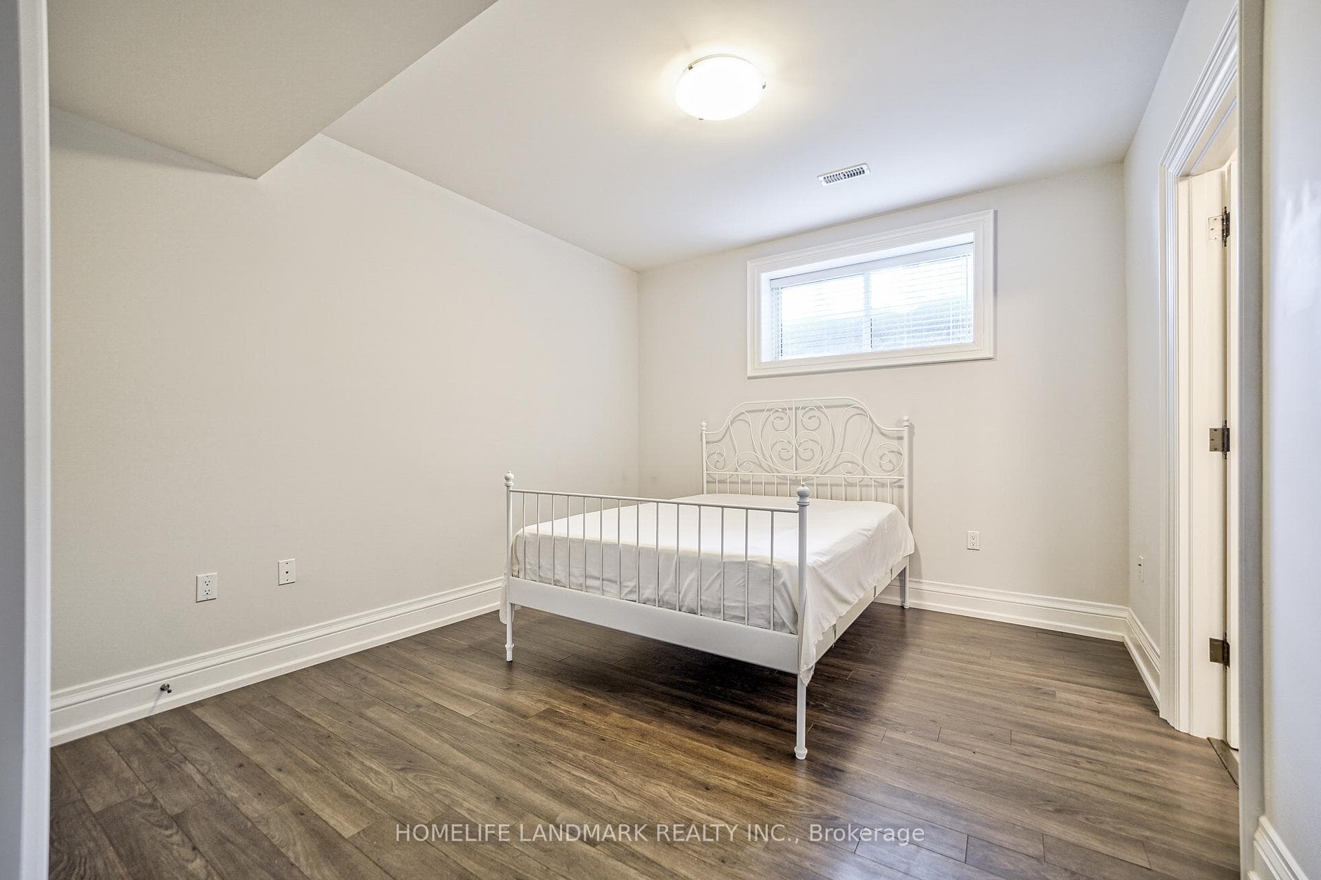 63 Meadowview Avenue photo 31