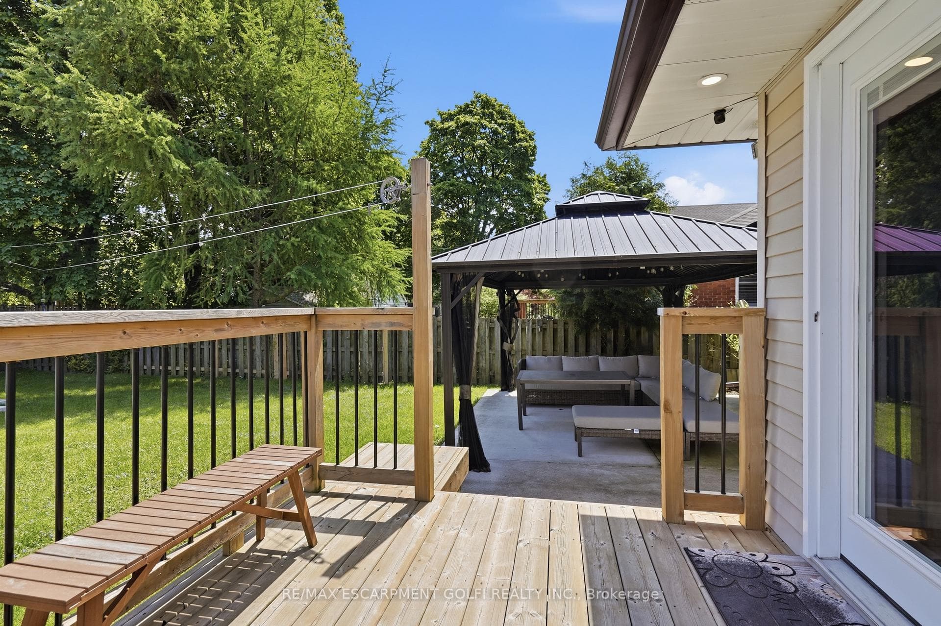 6902 Dell Avenue photo 31