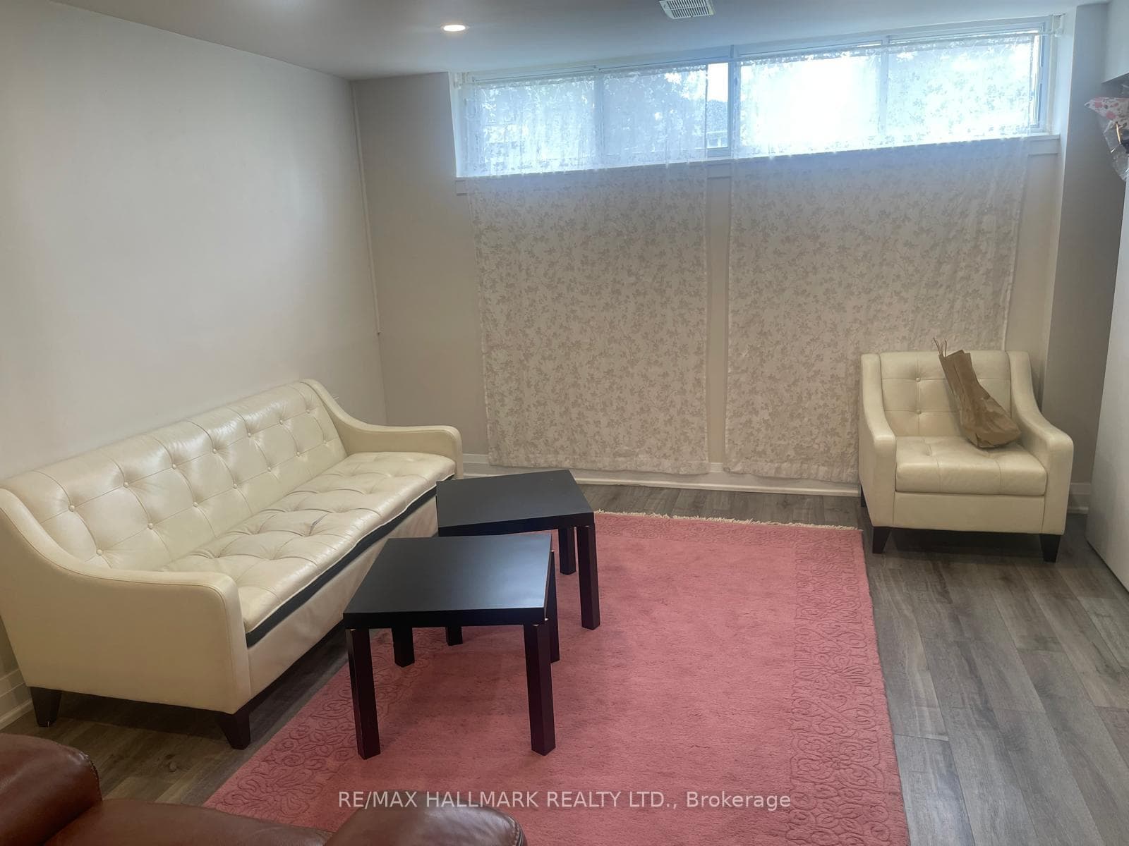 61 AURORA HEIGHTS Drive Unit LOWER photo 9