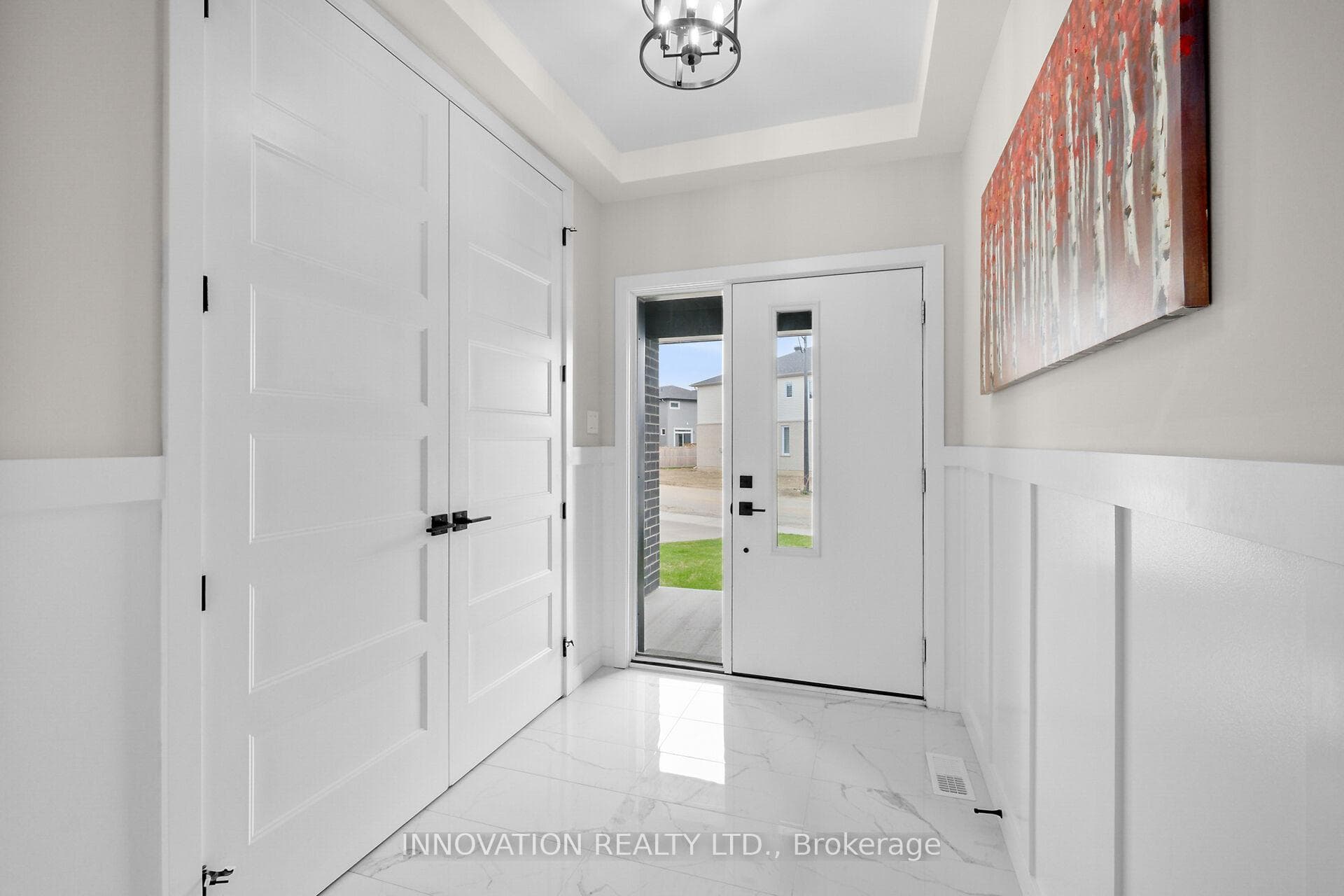 870 Sendero Way photo 4