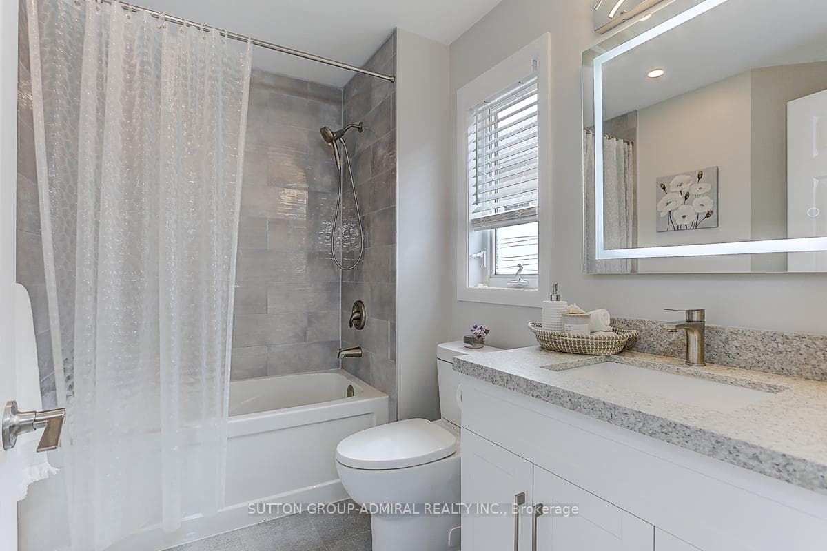 1329 Wadebridge Crescent photo 26