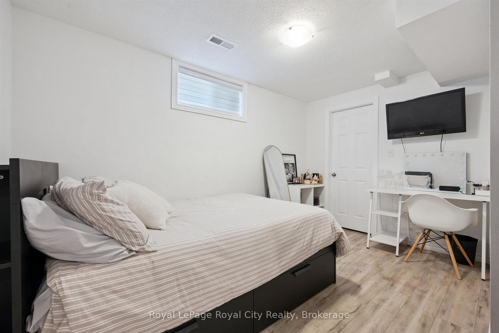 4 Popham Drive photo 24