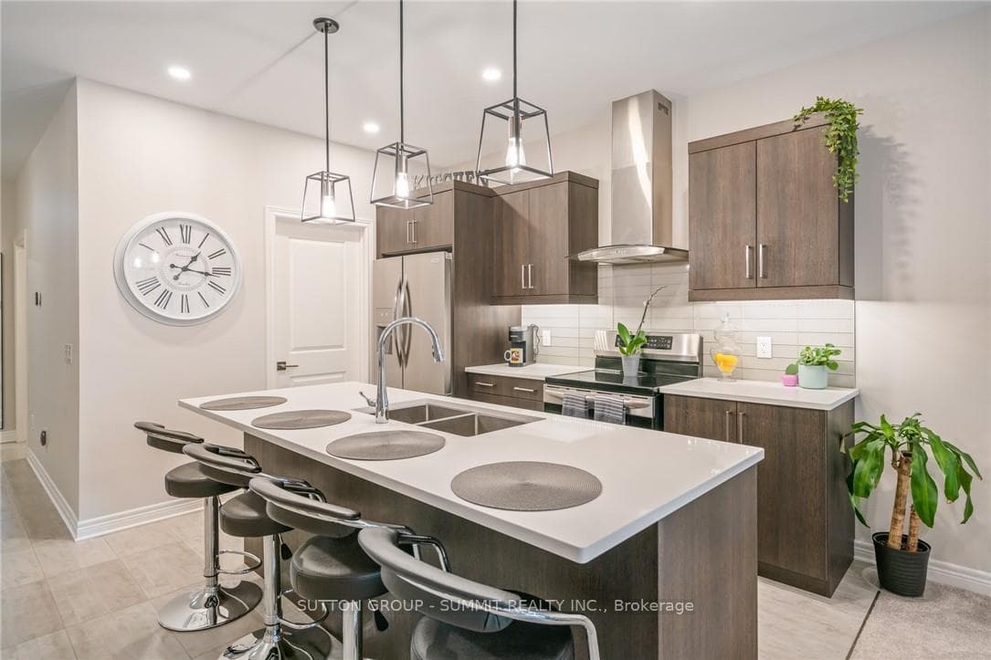 51 Campbell Street photo 16