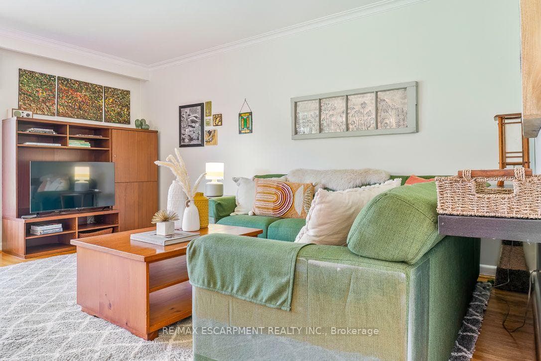 1548 Wembury Road photo 6