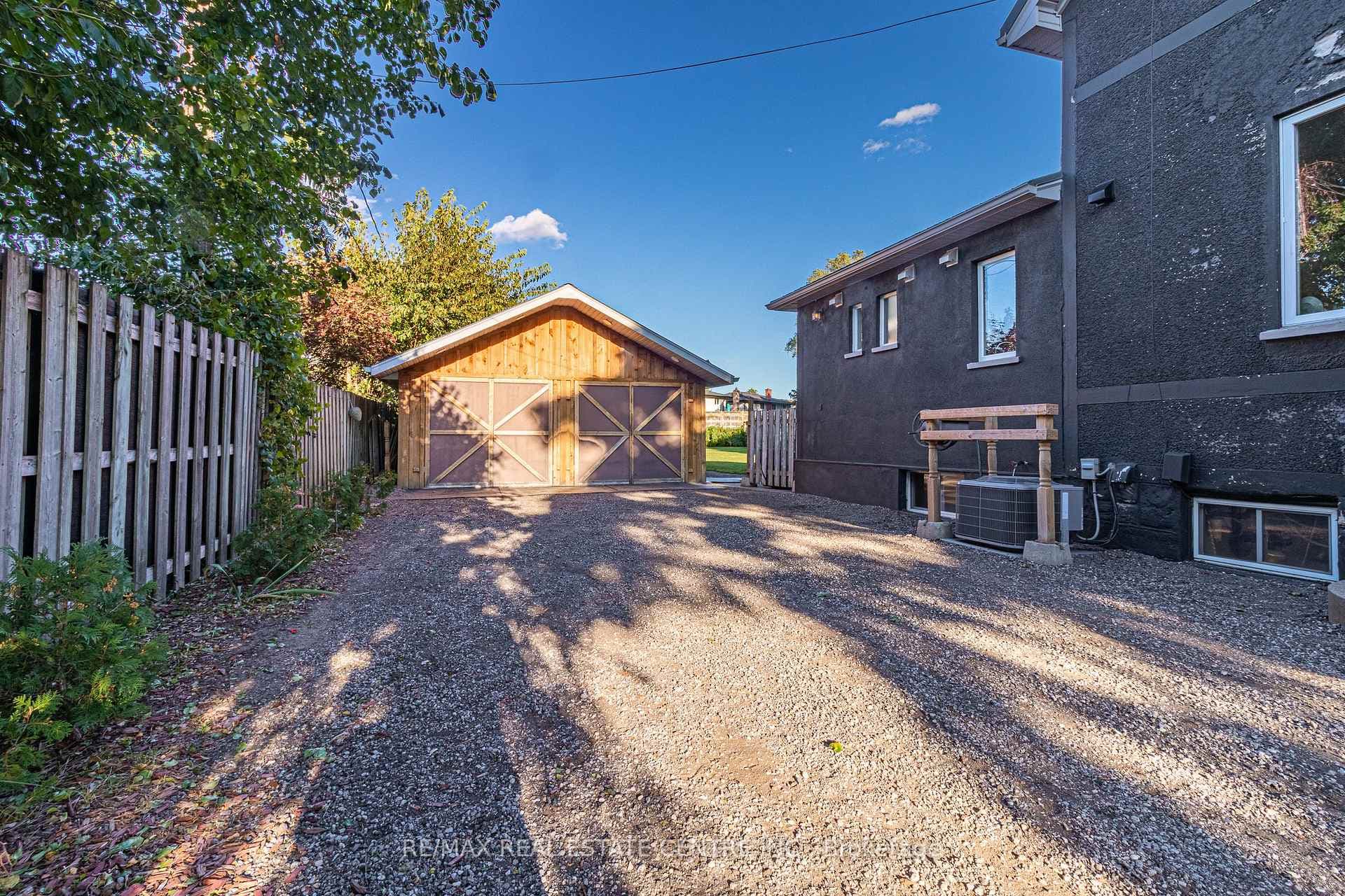440 Shantz Hill Road photo 37