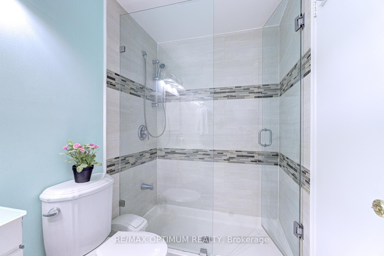 28 Stalbridge Avenue photo 32