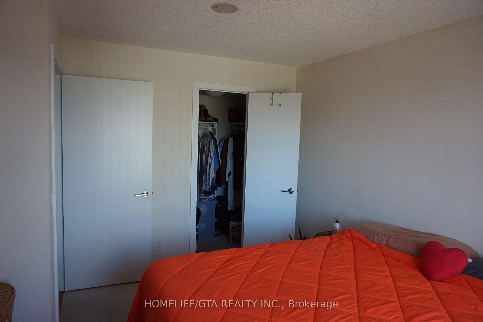 135 Village Green Square Unit 2121 photo 18