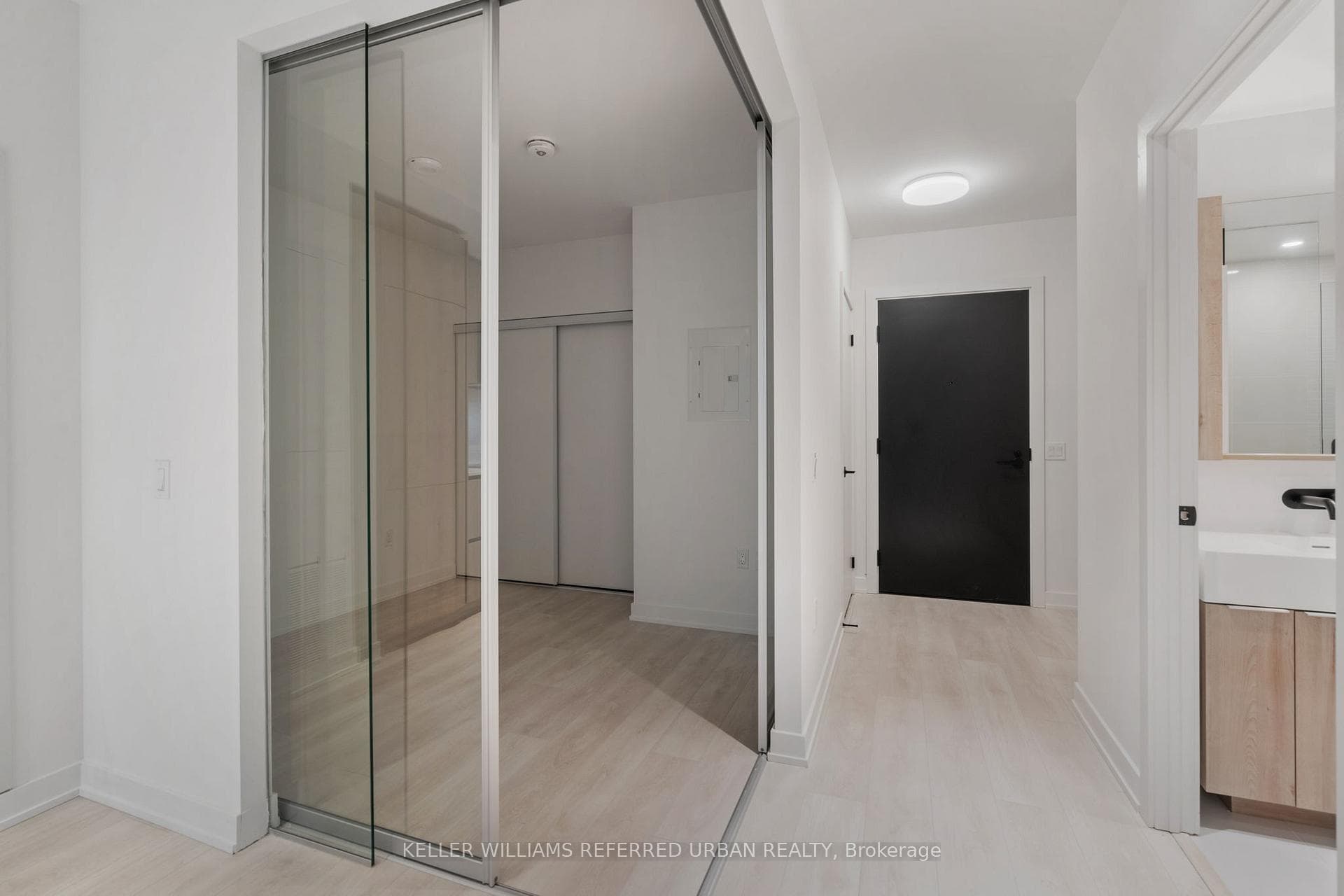 117 Broadway Avenue Unit 623 photo 8