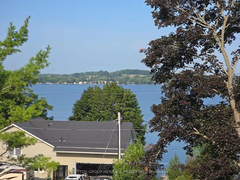 977 Nicholl's Boulevard photo 2