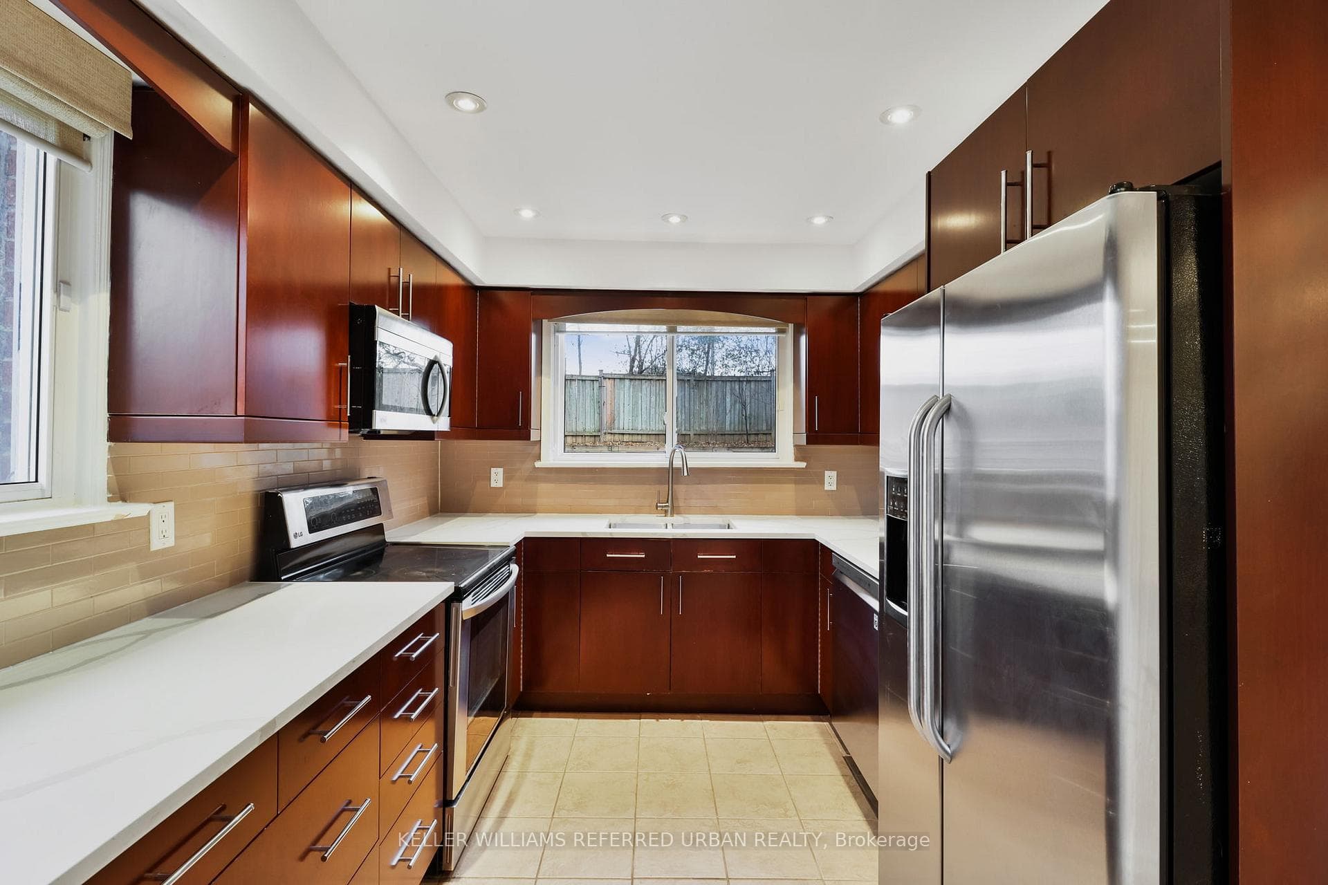 25 Carscadden Drive Unit Upper photo 16