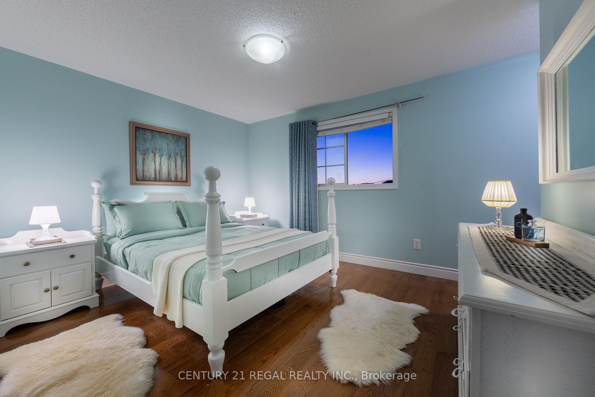 1131 Riddell Crescent photo 31