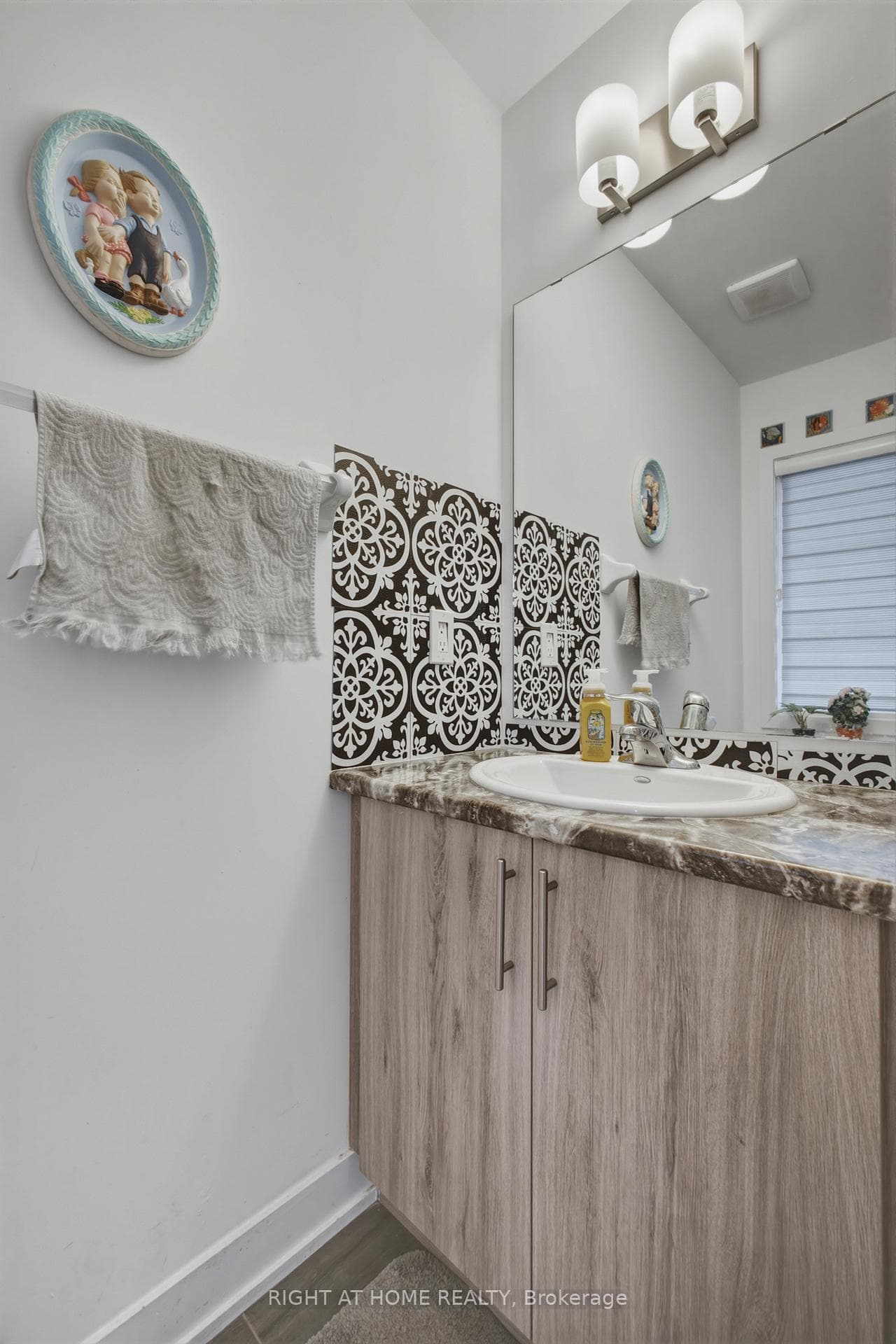 Main floor 2pc bathroom