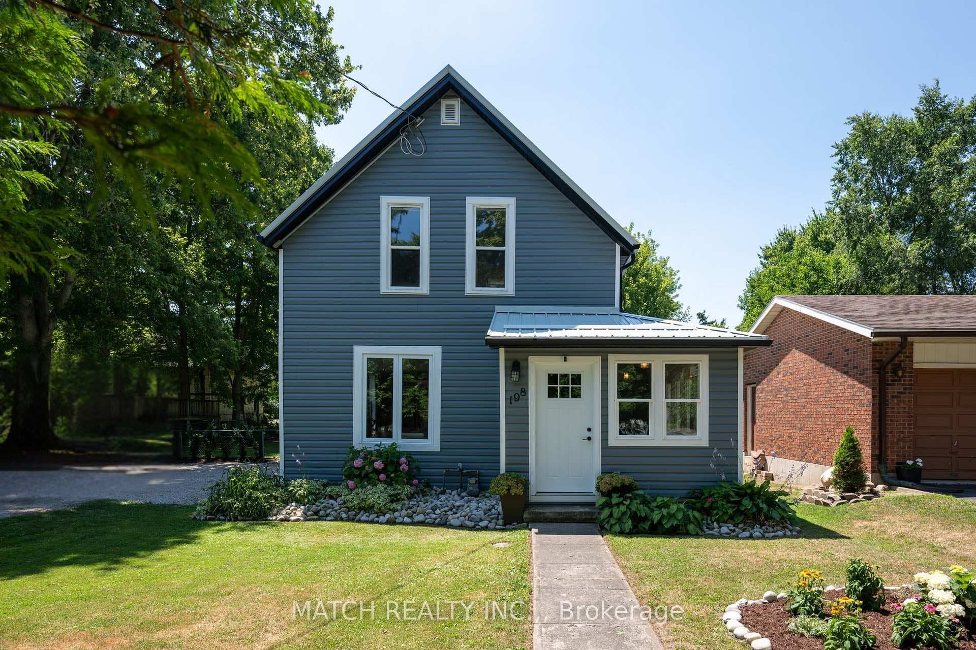 198 Margaret Street photo 1